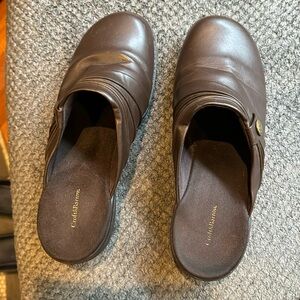 Croft & Barrow clog, brown, size 9 med